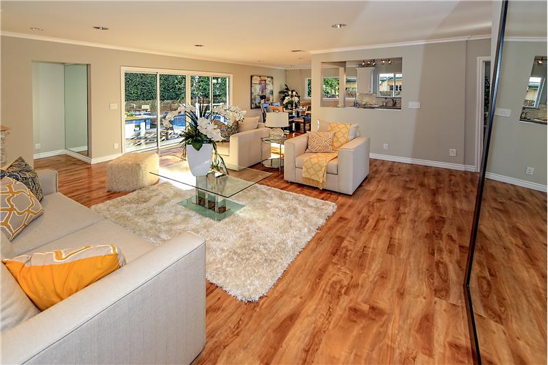 5735 Ostrom Ave.