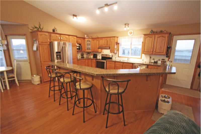 Great kitchen with island