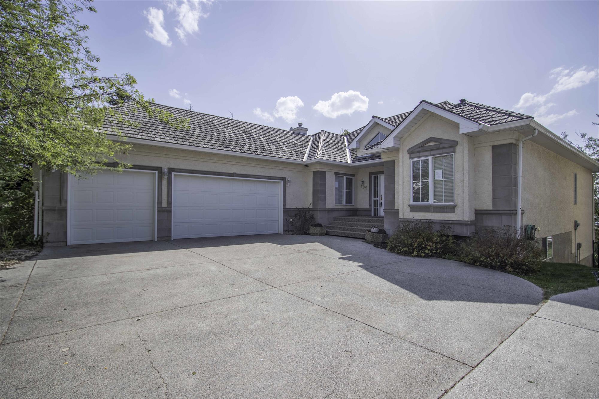 Property pictures of 109 Cove Landing, Chestermere, AB T1x 1e5, Canada