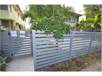 Primary listing photos for listing ID 464102