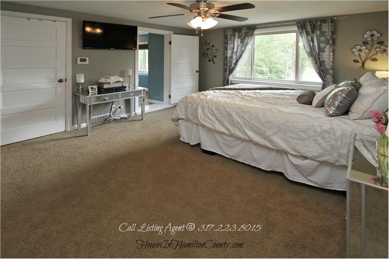 6565 Allisonville Rd - Master Bed