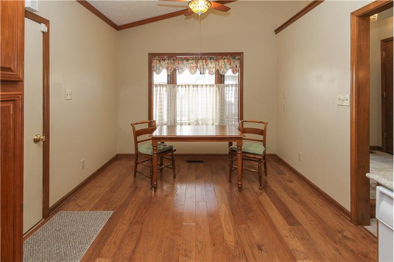 8055 Foxchase Dr, - Bay window with window seat and eating area.