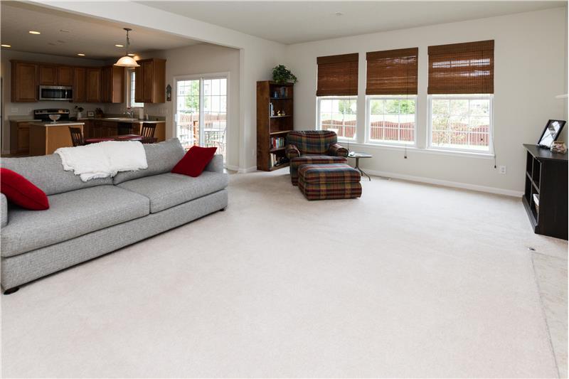 12811 Milton Rd - Great room