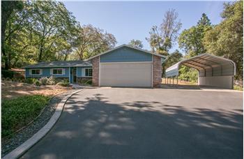 Primary listing photos for listing ID 407603