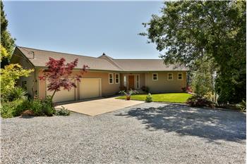 Primary listing photos for listing ID 472093