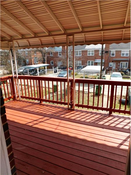 Covered Rear Deck