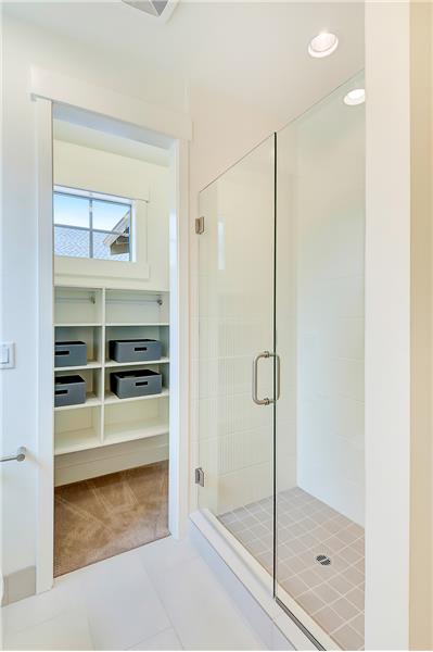 Photos of same finished floor plan with similar finishes. 