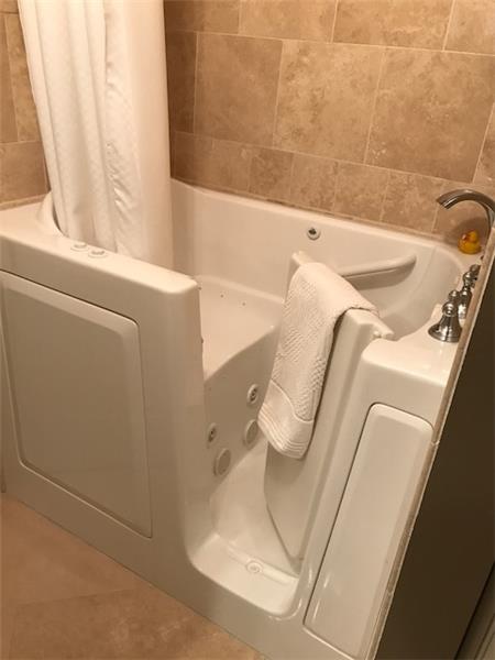guest bath with handicap tub