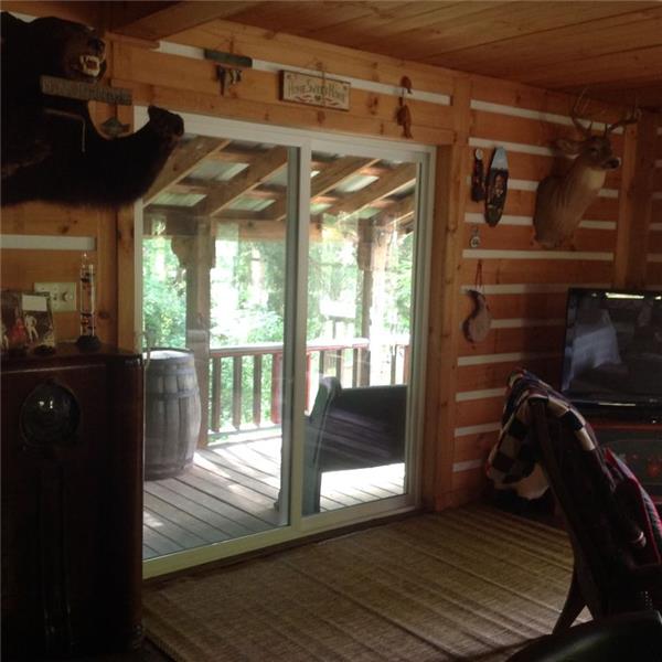 cabin, sliding doors to wrap around deck