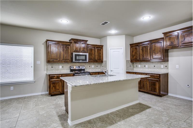 Eat In Kitchen