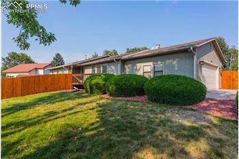 Primary listing photos for listing ID 518137