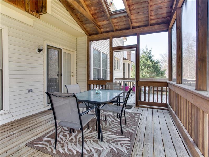 Partially Screened in Deck