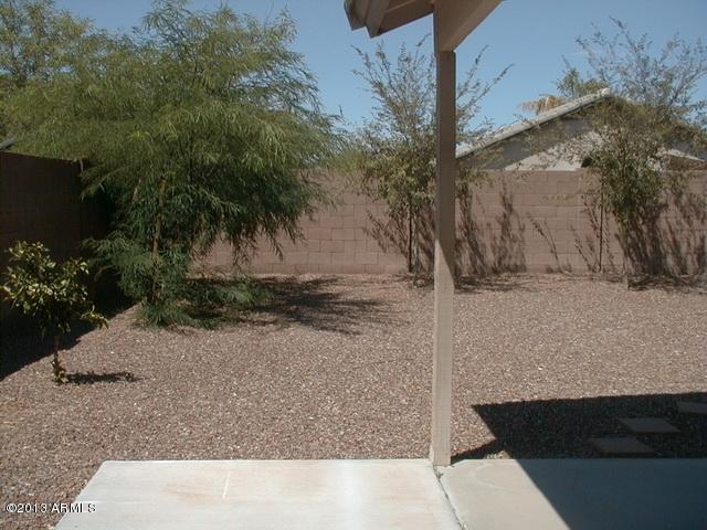 Matures trees and shrubs, Room for a pool