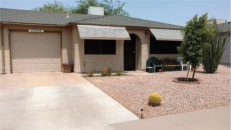 Low water use desert landscaped