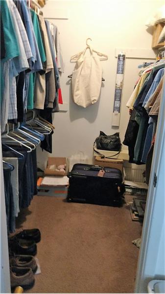 Walk-in closet