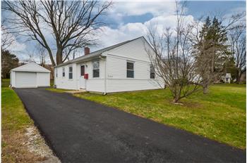 Primary listing photos for listing ID 424765