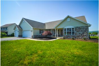 Primary listing photos for listing ID 437044