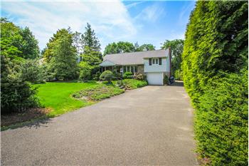 Primary listing photos for listing ID 440483