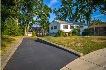 Primary listing photos for listing ID 449625