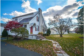 Primary listing photos for listing ID 459809