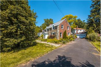 Primary listing photos for listing ID 473438