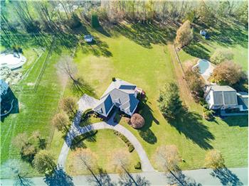 Primary listing photos for listing ID 495602