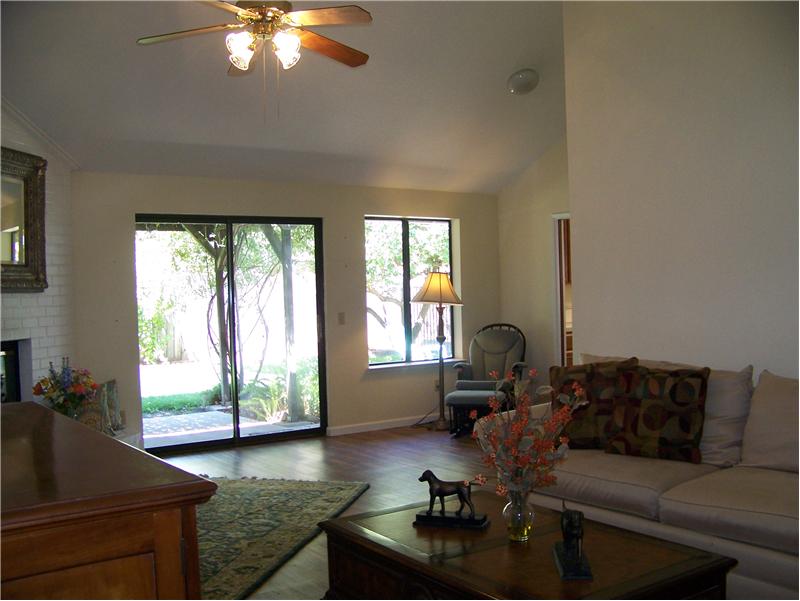 Living room to sitting or formal dining area