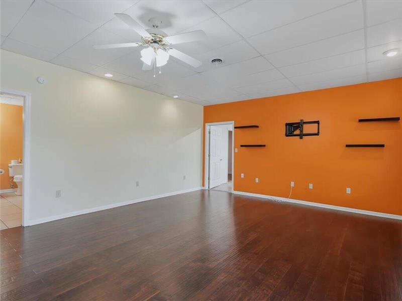 
                            Property Image 49