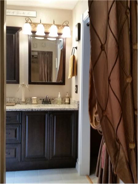 Master Bath Main Level