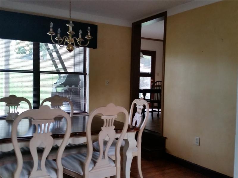Formal Dining