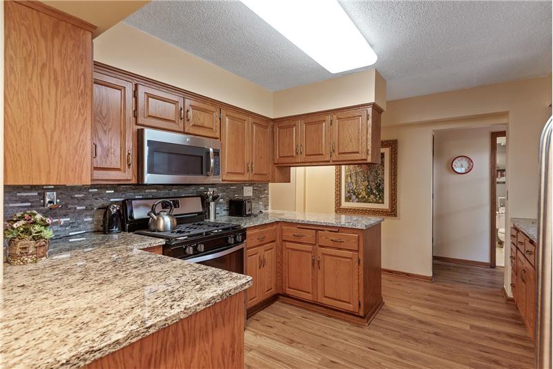 
                            Property Image 6