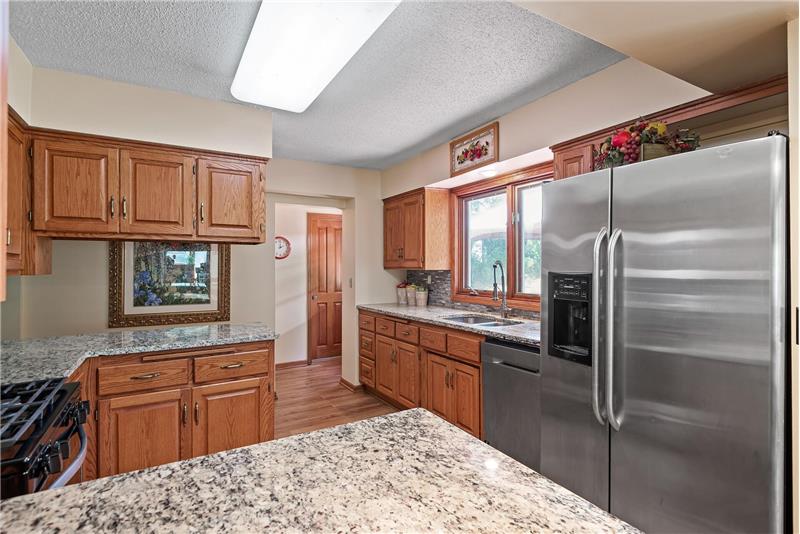 
                            Property Image 7