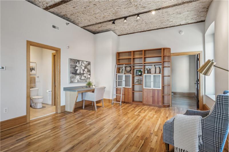 
                            Property Image 19
