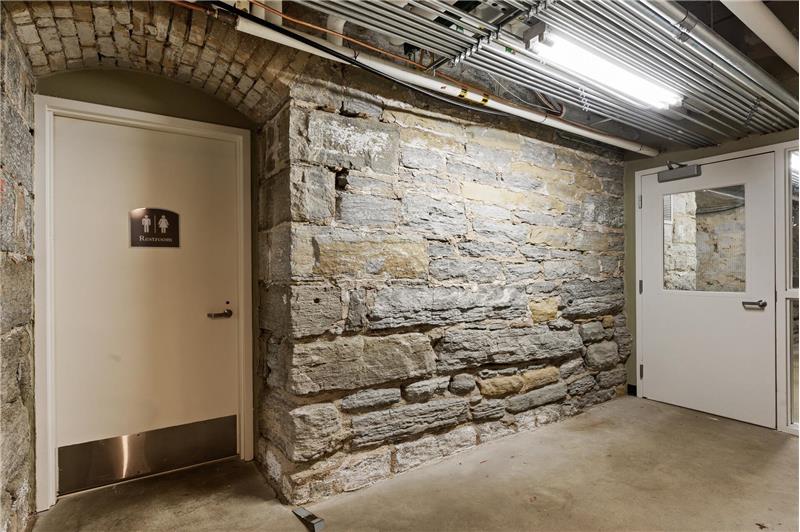 
                            Property Image 77