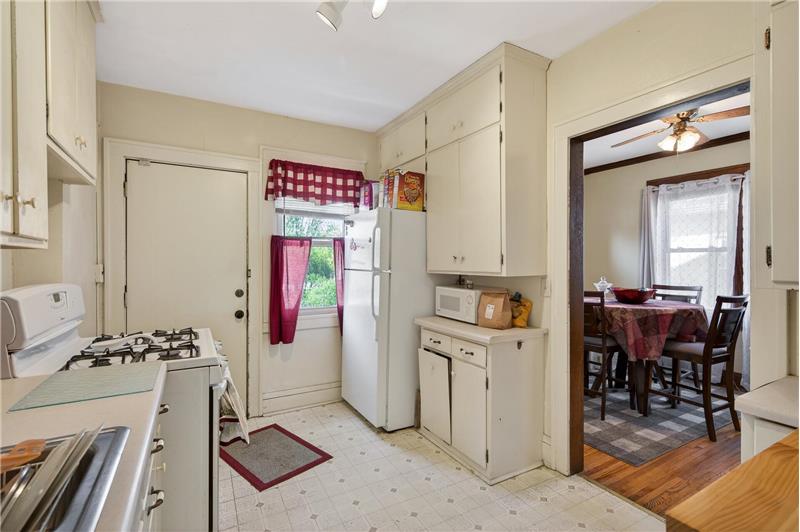 
                            Property Image 38