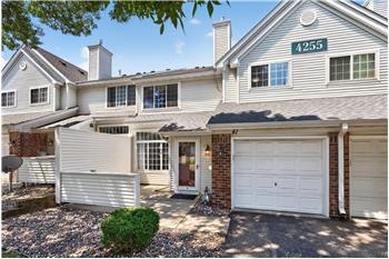 Primary listing photos for listing ID 653537