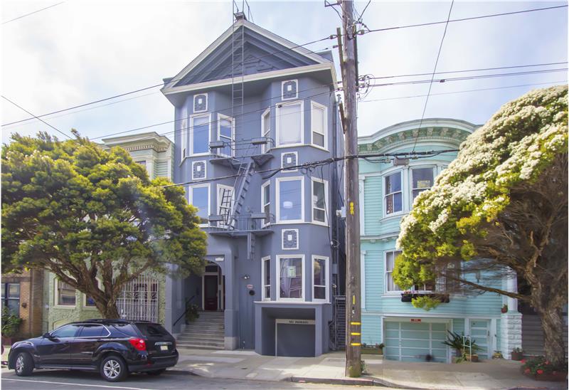 Located on the second floor of a 5 unit condo building that has been recently seismically retrofitted, this property is bursting