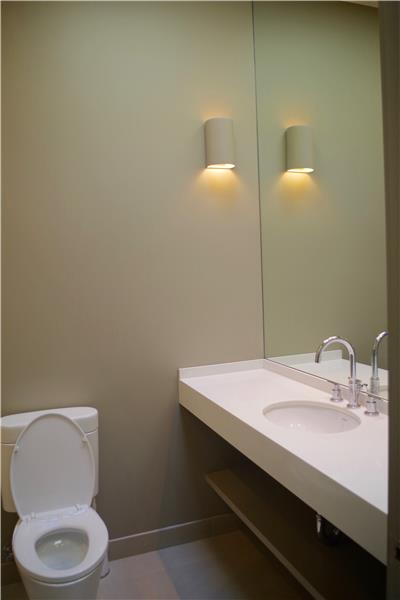 Full Bathroom with Shower 