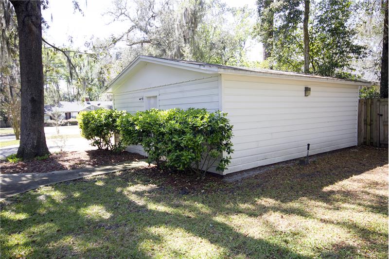 Detached Garage Rear