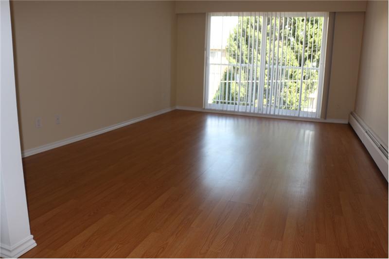 Bright and well-appointed living space!