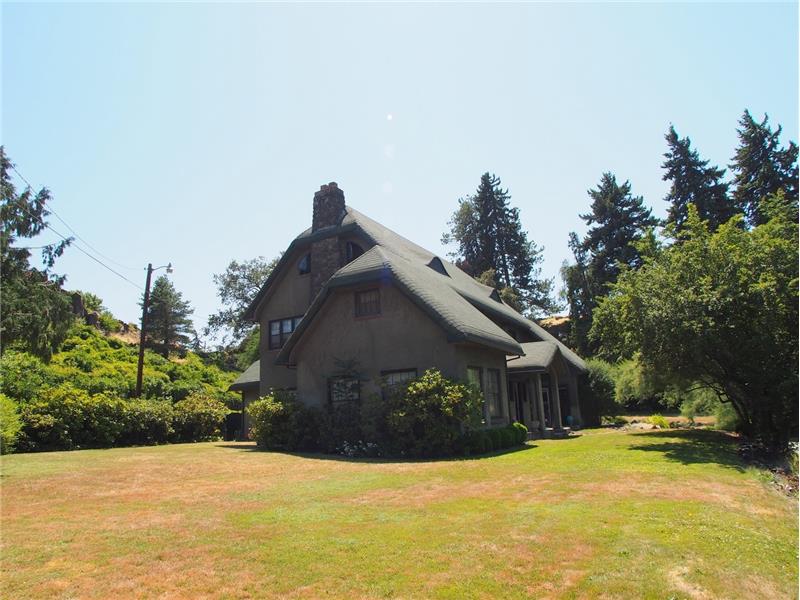 Property pictures of 412 w 4th, The Dalles, OR 97058, USA The Dalles