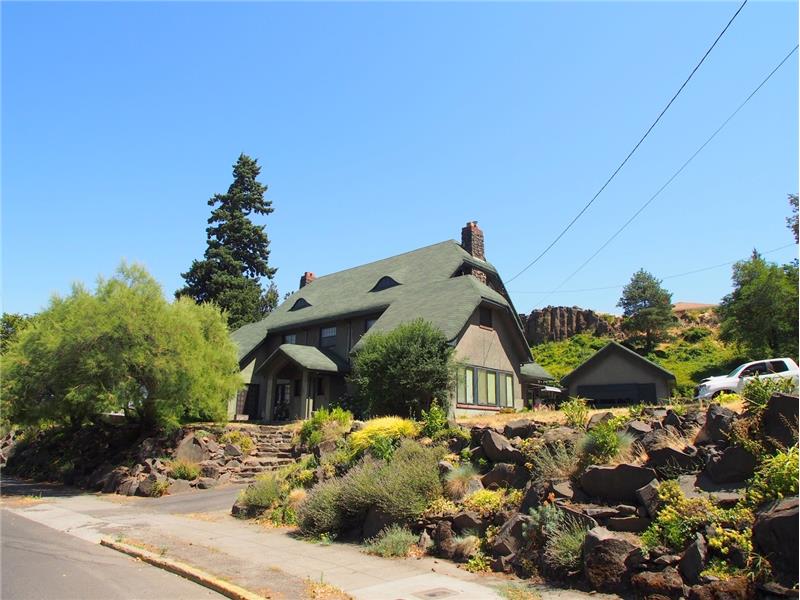 Property pictures of 412 w 4th, The Dalles, OR 97058, USA The Dalles