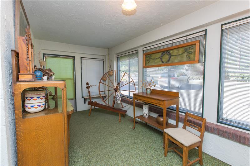 Property pictures of 412 w 4th, The Dalles, OR 97058, USA The Dalles