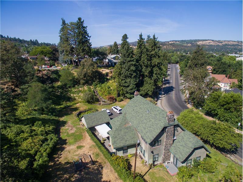 Property pictures of 412 w 4th, The Dalles, OR 97058, USA The Dalles