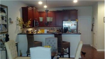 Primary listing photos for listing ID 400405