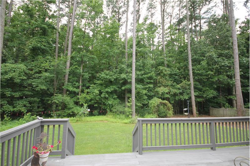 No rear neighbor, deck & screened porch