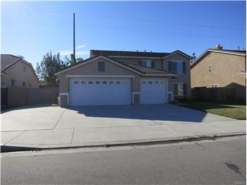 Primary listing photos for listing ID 499796