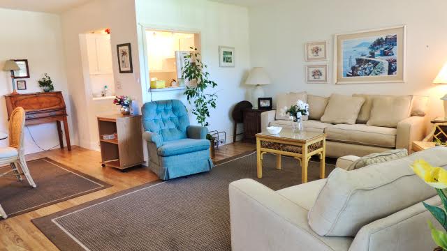 122 easthampton F