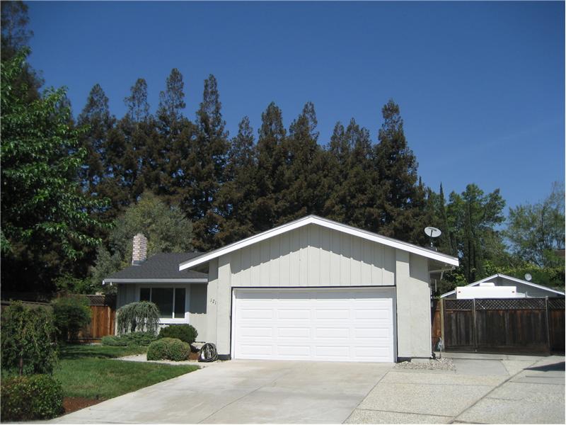 Welcome Home to 121 Meadwell Court in San Jose 95138!