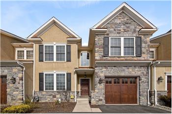 Primary listing photos for listing ID 465858
